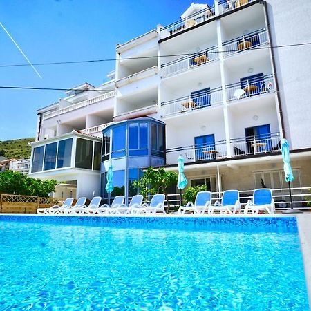Hotel Bavaria Trogir Seget Donji ภายนอก รูปภาพ