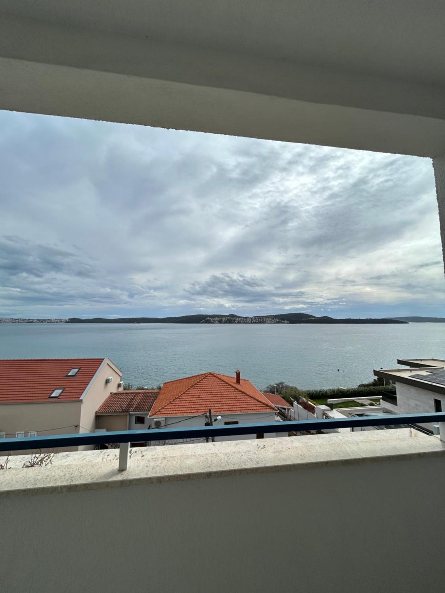 Hotel Bavaria Trogir Seget Donji ภายนอก รูปภาพ