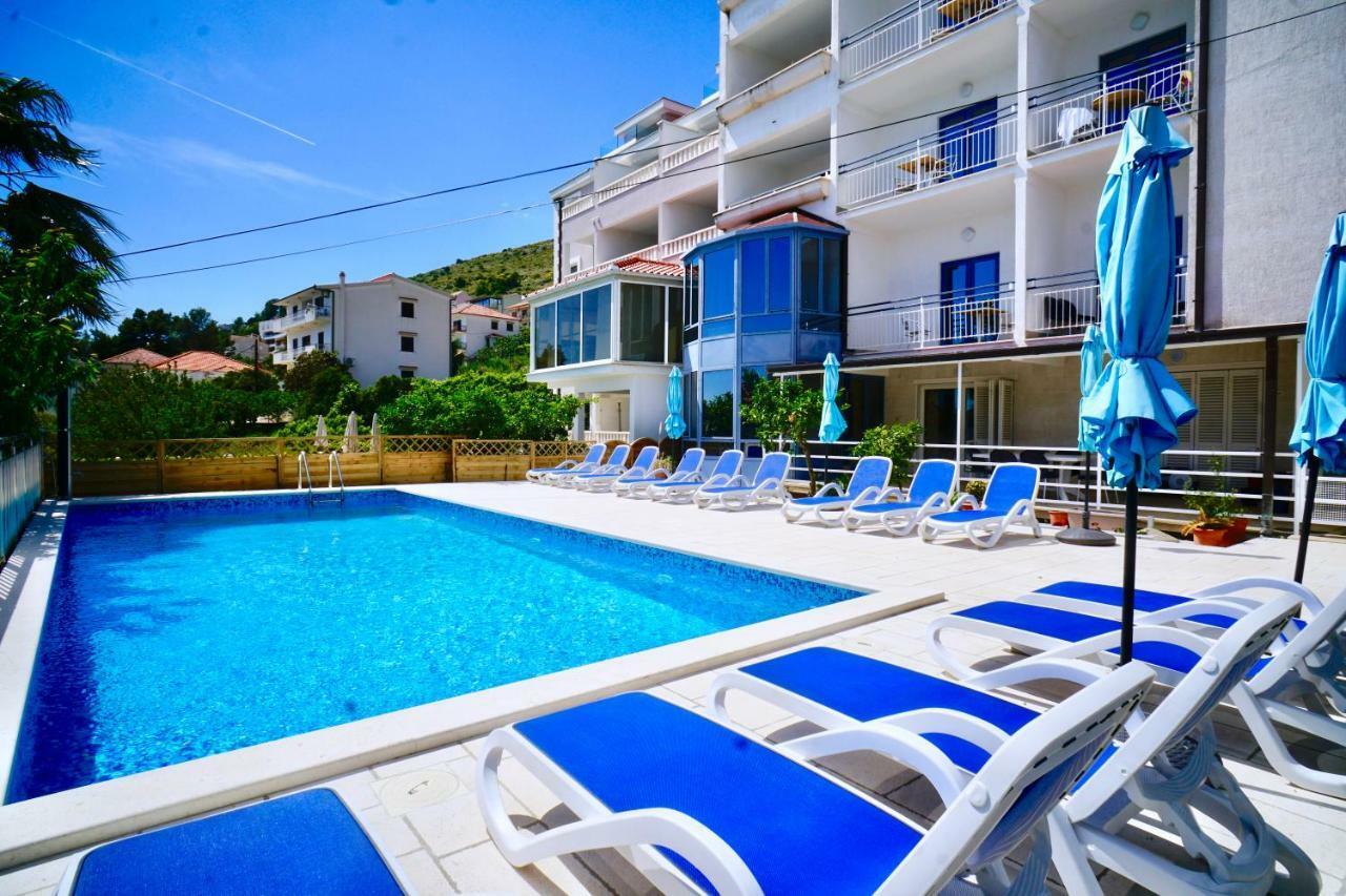 Hotel Bavaria Trogir Seget Donji ภายนอก รูปภาพ